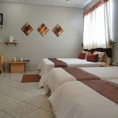 Makalani Hotel Tsumeb Eksteriør billede