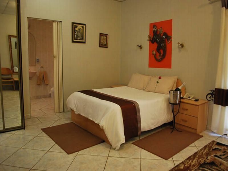 Makalani Hotel Tsumeb Eksteriør billede