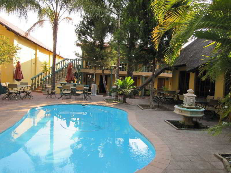 Makalani Hotel Tsumeb Eksteriør billede